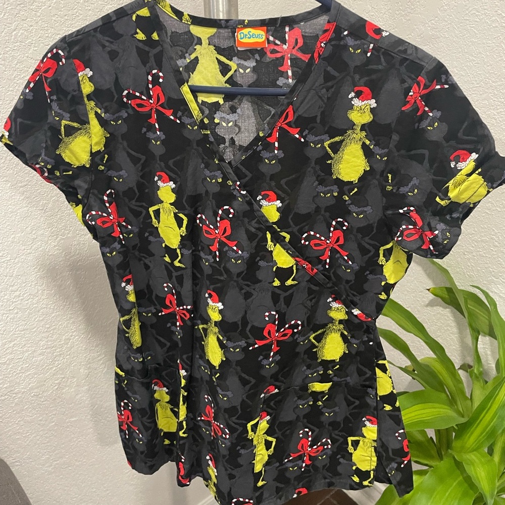 Dr. Seuss Black and Yellow Graphic Top